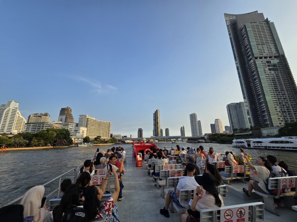 view from the ferry of Chao Pharaya river