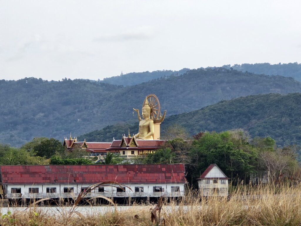 this Big Buddha Statue in Koh Samui is a good place to visit, from there you can get a good view of the islandas well.