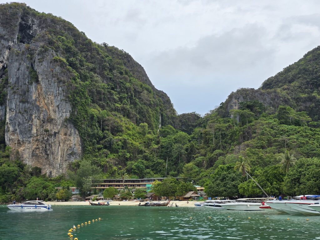 a private beautiful resort island can be seen in the picture, located near Bamboo island.