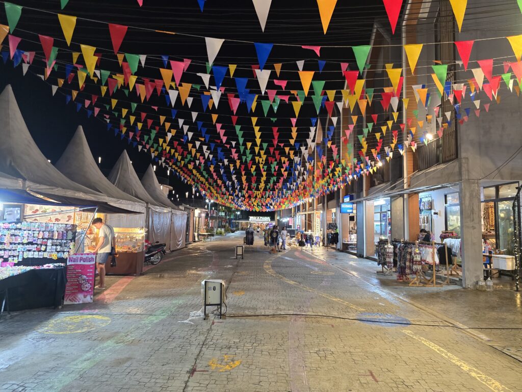 beautiful decorated Ao nang night market